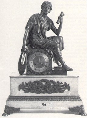 Bitte zum Vergrern anklicken - 8. Pendule mit antikem Dichter, Ravrio zugeschrieben, Paris, um 1825, H. 63 cm; Muse de I'Horlogerie, Genf